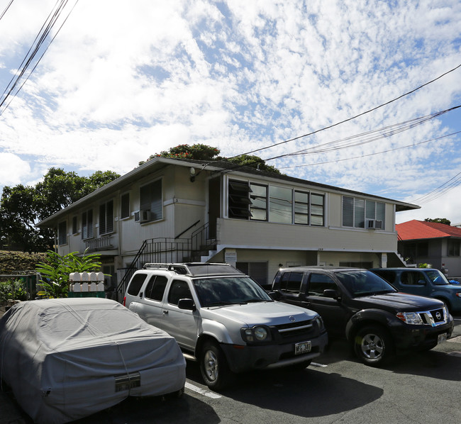 2908 Varsity Cir in Honolulu, HI - Building Photo - Building Photo