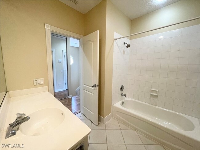 property at 5325 Cove Cir