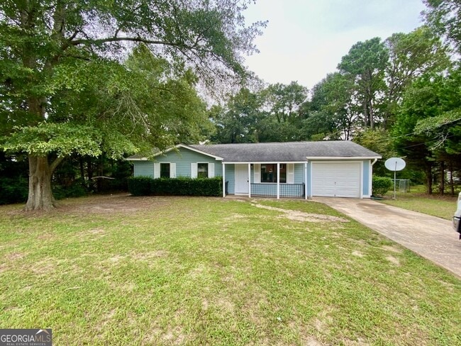 property at 301 New Cir Dr
