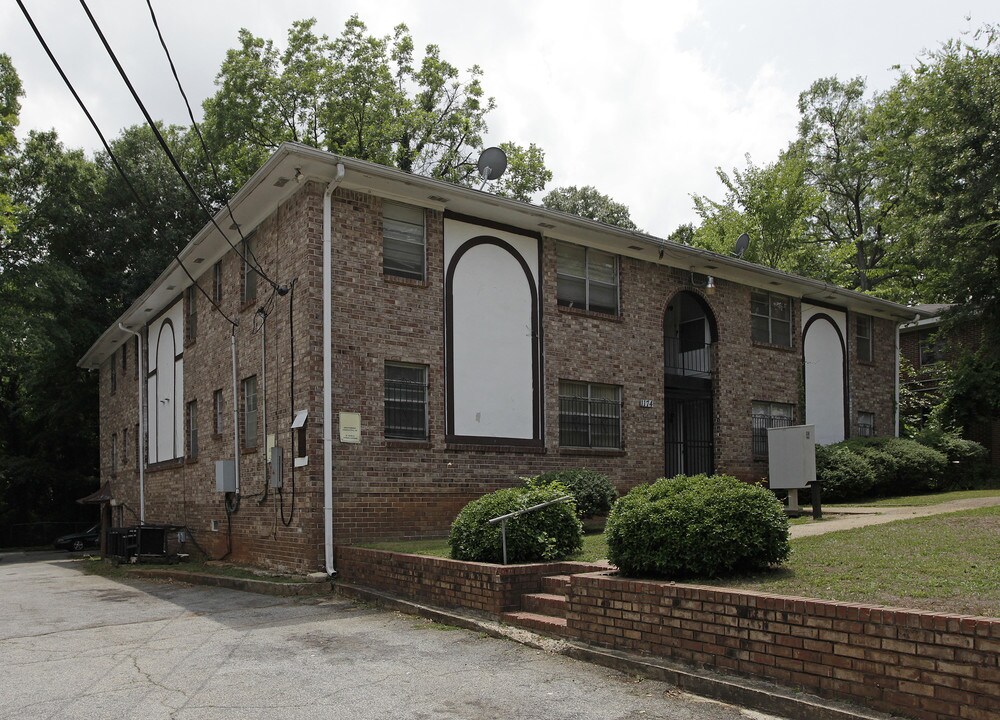 1174 SW Lucile Ave in Atlanta, GA - Building Photo