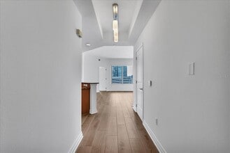 1209 E Cumberland Ave in Tampa, FL - Building Photo - Building Photo