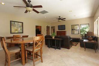 Lantana Apartments in Tucson, AZ - Building Photo - Interior Photo