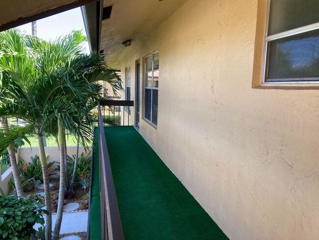 13777 Via Aurora in Delray Beach, FL - Building Photo - Building Photo