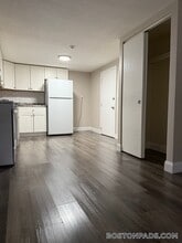 887 Varnum Ave in Lowell, MA - Building Photo - Building Photo