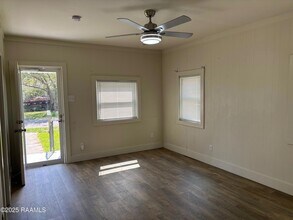 202 Adelma St in Lafayette, LA - Foto de edificio - Building Photo