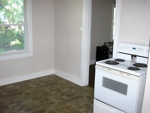 1635 Sharon Dr in Bowling Green, KY - Building Photo - Building Photo