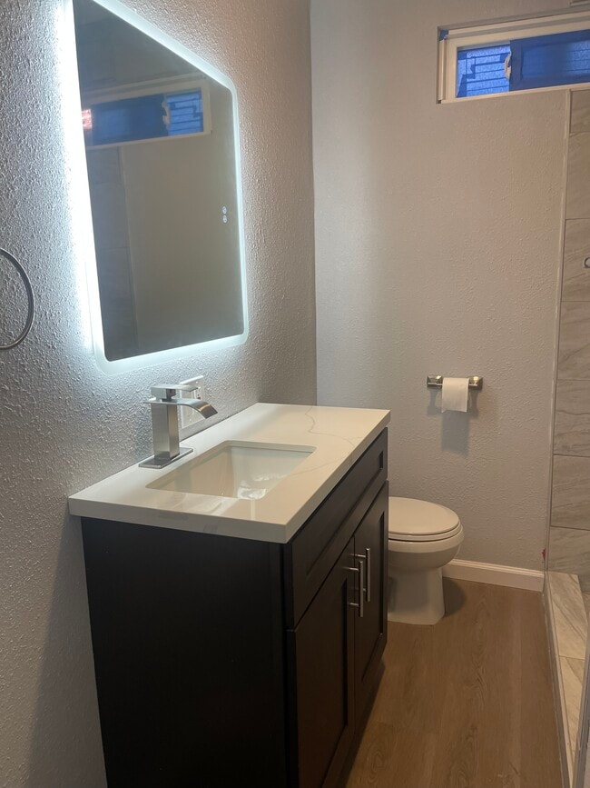 3710 Wall St, Unit 3710 Wall St in Los Angeles, CA - Building Photo - Building Photo