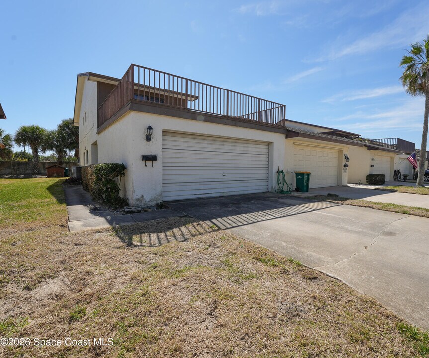 145 Seawind Dr in Satellite Beach, FL - Building Photo