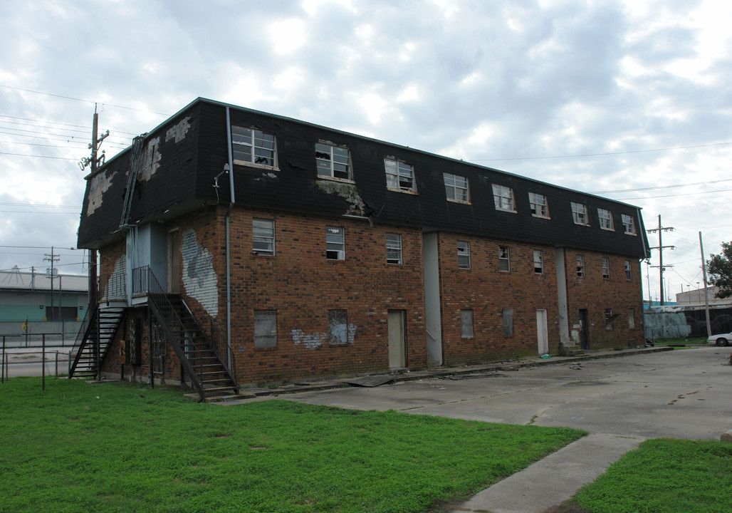 3357 Tchoupitoulas St in New Orleans, LA - Foto de edificio