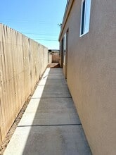 3154 Neal Ave in Kingman, AZ - Building Photo - Building Photo