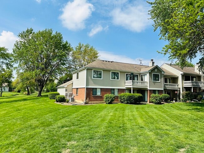 99 Marble Hill Ct in Schaumburg, IL - Building Photo - Building Photo