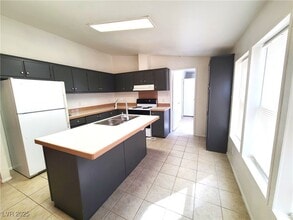 3720 Rainbow Ave in Pahrump, NV - Building Photo - Building Photo