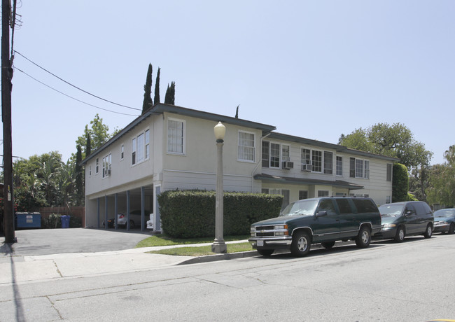 5654 Camellia Ave in North Hollywood, CA - Building Photo - Building Photo