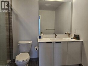 25 Wellington St S in Kitchener, ON - Building Photo - Building Photo