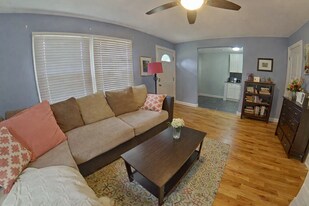 509 Moro St in Manhattan, KS - Building Photo