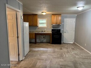 8091 Piney Nook Ct in Keystone Heights, FL - Building Photo - Building Photo