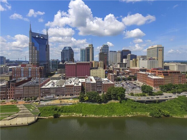 2115 Yeaman Pl-Unit -Unit 200 in Nashville, TN - Building Photo - Building Photo