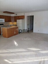 1306 Arthur Ave in Charleston, IL - Foto de edificio - Building Photo