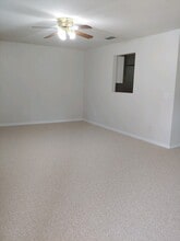 1163 N Lion Cub Pt, Unit 1163 in Lecanto, FL - Foto de edificio - Building Photo