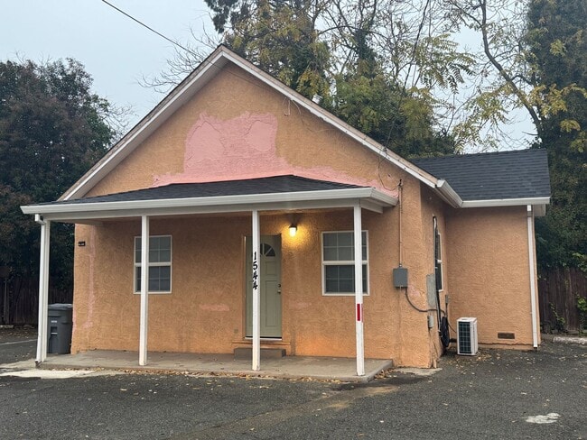 property at 1544 Montgomery St