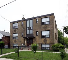 60 15th St in Toronto, ON - Building Photo
