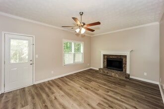 821 River Mist Dr in Jonesboro, GA - Building Photo - Building Photo