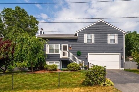 27 Inverness Ave in Worcester, MA - Building Photo
