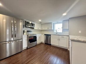 274 US-202 in Bedminster, NJ - Building Photo - Building Photo