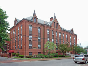 Butler Payson Apartments in Portland, ME - Building Photo - Building Photo