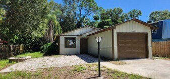 654 29th Ave SW in Vero Beach, FL - Building Photo