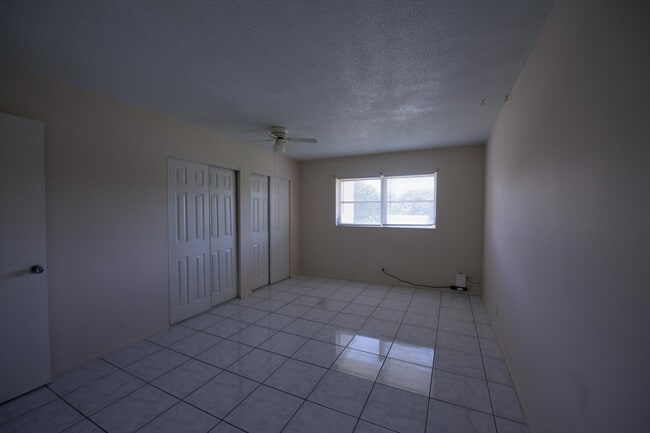 2102 NE 1st Way in Boynton Beach, FL - Building Photo - Building Photo