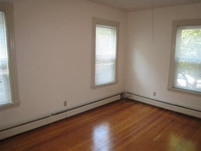 10 Clifton St, Unit 1 in Somerville, MA - Foto de edificio - Building Photo