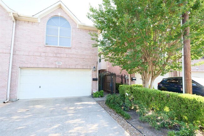 property at 4914 Maxie St