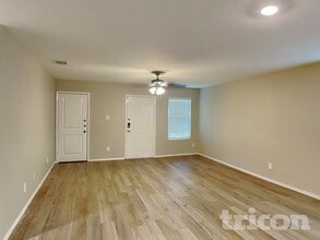 2603 Khaju Grv, Unit 2015 in Crandall, TX - Building Photo - Building Photo