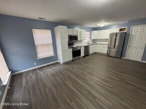 2122 W Jefferson St in Louisville, KY - Building Photo - Building Photo