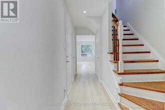 135 Kelso Crescent in Vaughan, ON - Building Photo - Building Photo