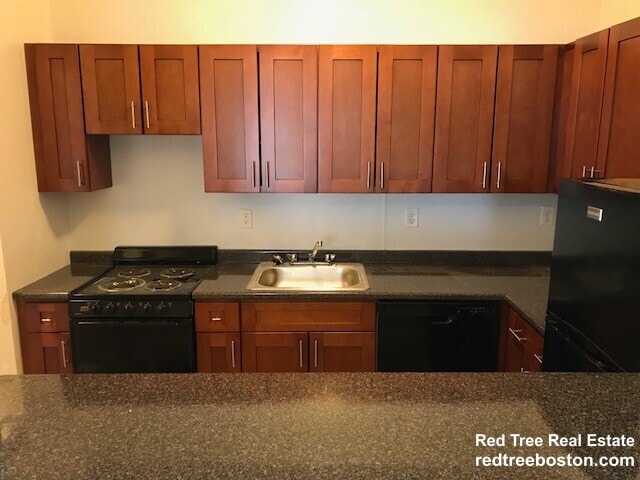 33 Lancaster Terrace, Unit 209 in Brookline, MA - Building Photo - Building Photo