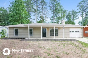 8236 Greenmar Way in Riverdale, GA - Building Photo