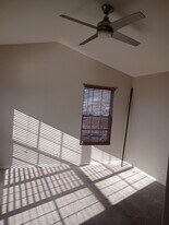 188 S Concord Dr in Oswego, IL - Building Photo