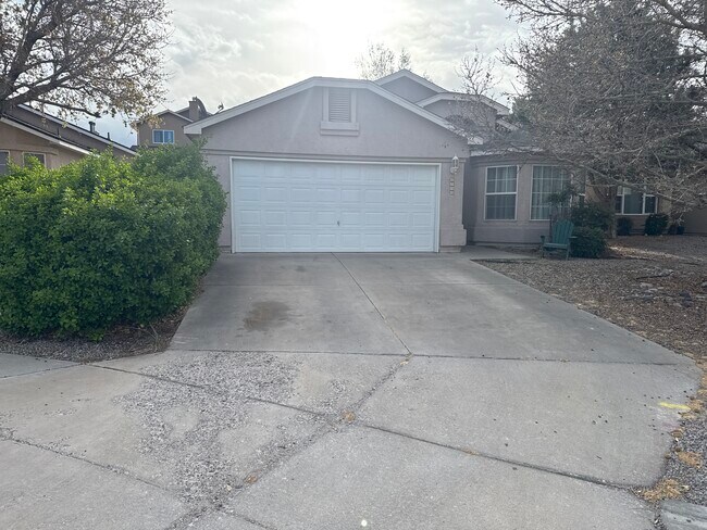 property at 8508 Moon Eagle Dr NE