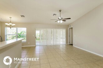 3406 68th St W in Lehigh Acres, FL - Building Photo - Building Photo