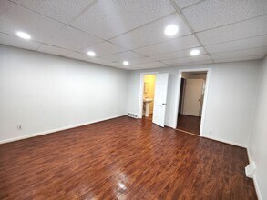 5319 E Willock Rd in Pittsburgh, PA - Building Photo - Building Photo