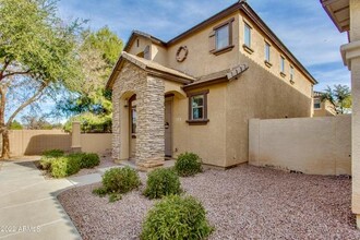 106 E Catclaw St in Gilbert, AZ - Building Photo - Building Photo