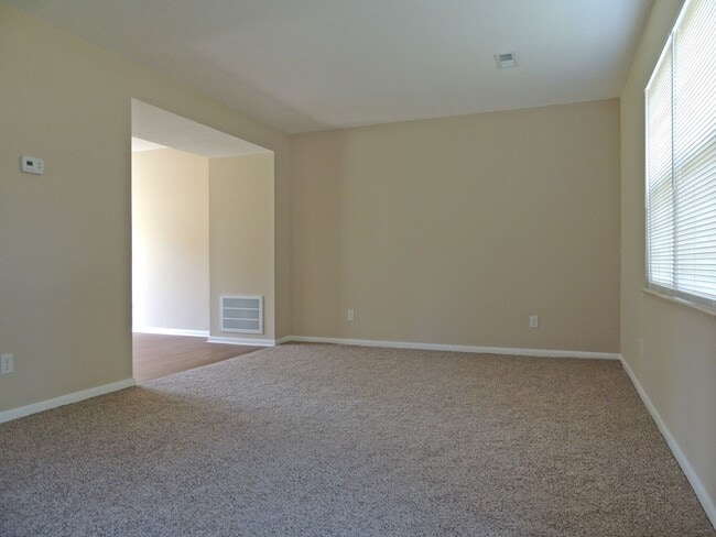 2301 Pinewood Dr in Maryville, TN - Building Photo - Building Photo