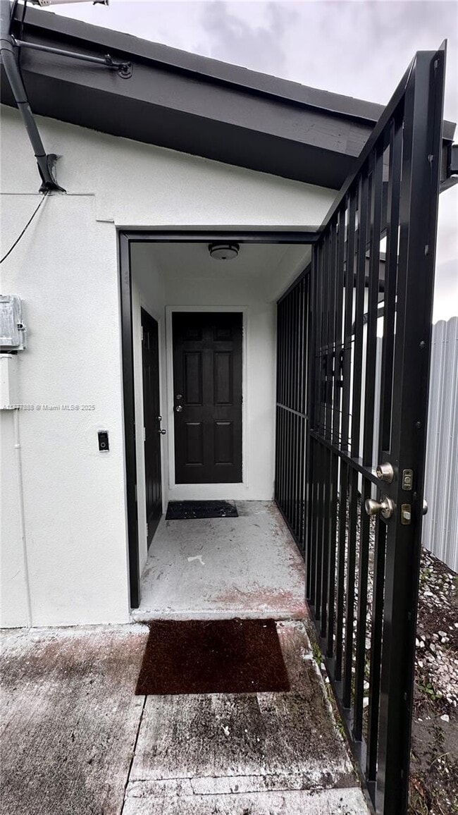 property at 2415 Thomas St