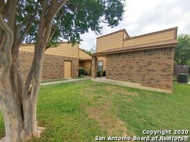 8714 Welles Hbr Cir in San Antonio, TX - Building Photo
