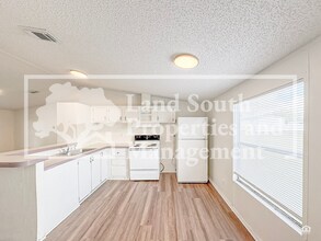 4325 Upper Meadow Ridge Ave in Mulberry, FL - Building Photo - Building Photo