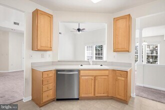 2495 Amber Orchard Ct in Odenton, MD - Building Photo - Building Photo