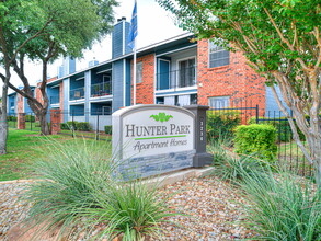 Hunter Park in Fort Worth, TX - Foto de edificio - Building Photo