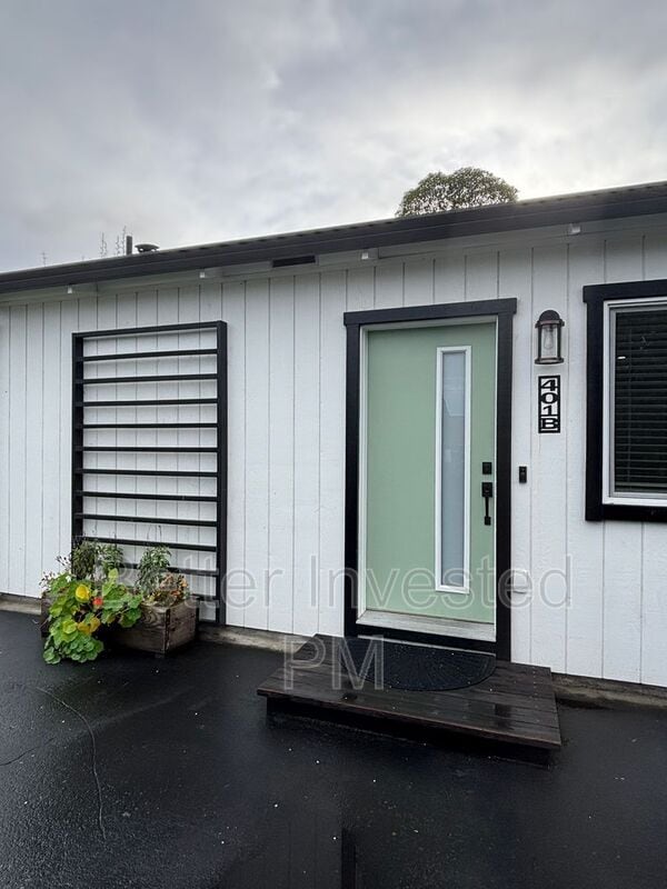 property at 401 W Sierra Ave